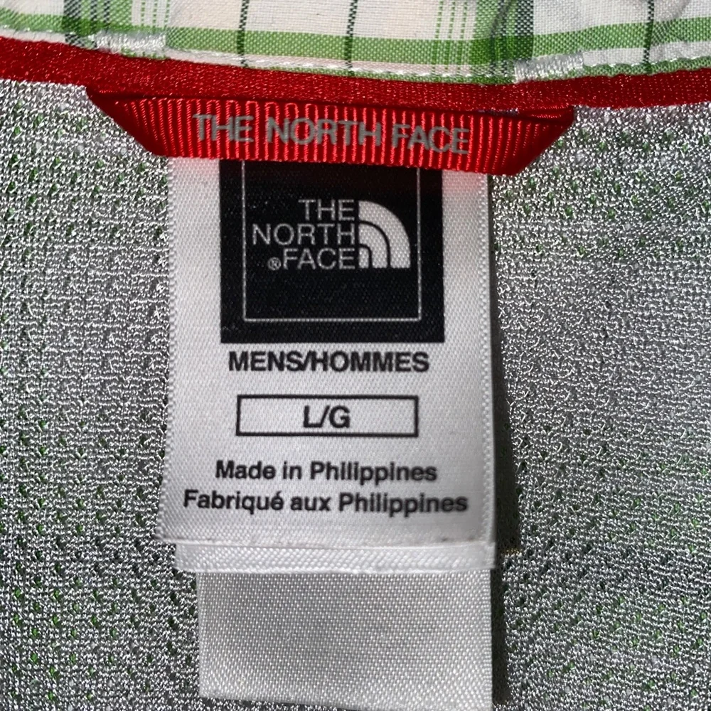 Excellent Condition The North Face Green Plaid Button Down LG
